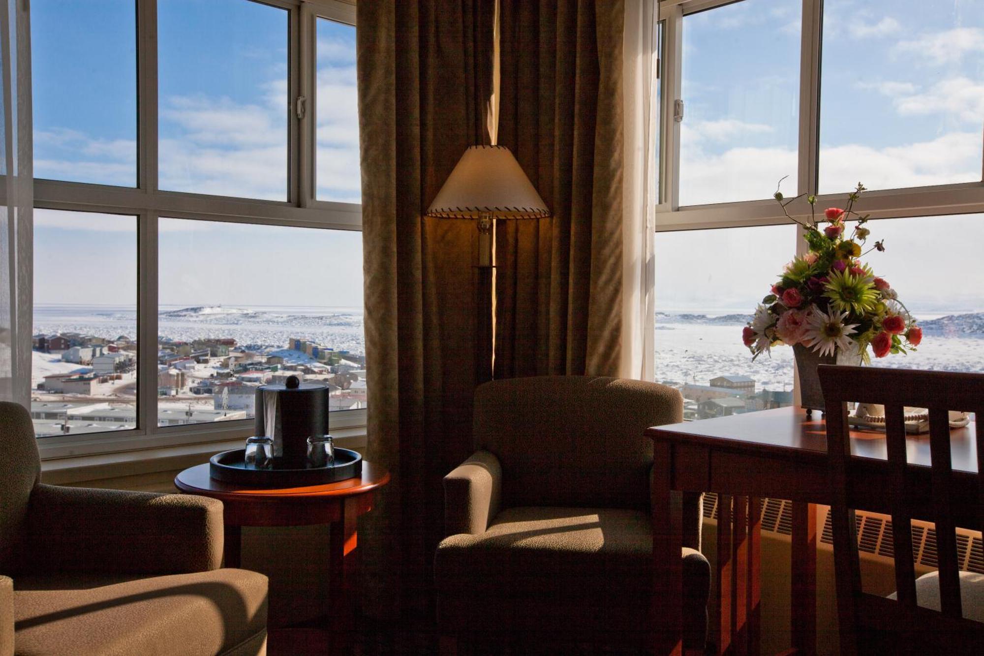 The Frobisher Inn Iqaluit Exteriör bild